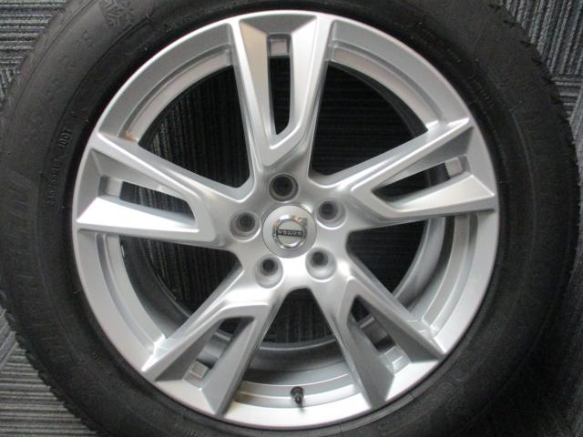 ボルボ純正　XC60　18×7.5J（+50.5）5H-108/　235/55R18（ミシュラン X-ICE3+ ）