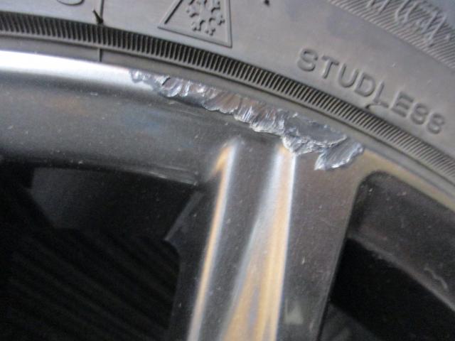 レクサス純正　CT　17×7J（+45）5H-100/　215/45R17（マックストレック　 MAXIMUS M2）