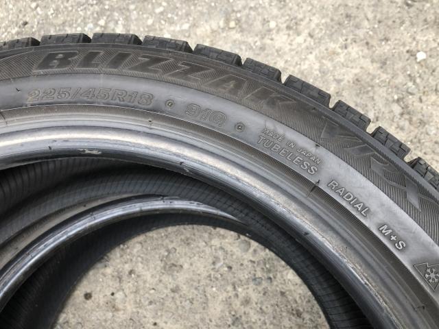BS BLIZZAK VRX 225/45R18 4本
