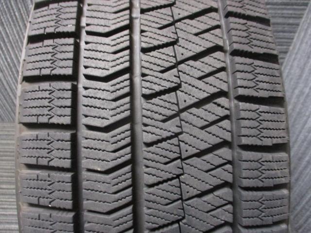 日産純正オプション　エスティ―ロ　17×7J（+45）5H-114.3/　215/50R17（ブリヂストン　VRX2）