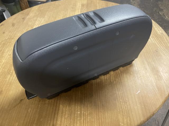 シエンタ　肘掛け、コンソールBOX