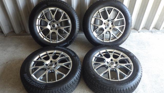 クラウンクロスオーバー 2022年製8.6~8.8mm ブリヂストン ブリザック DM-V3 225/60R18 100Q MID レフィナーダ14R球面 18×7J 5H/114.3 40 