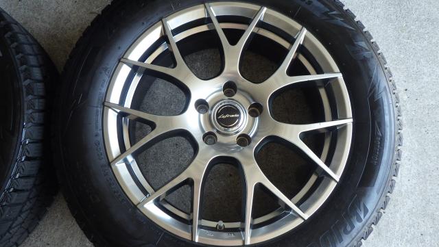クラウンクロスオーバー 2022年製8.6~8.8mm ブリヂストン ブリザック DM-V3 225/60R18 100Q MID レフィナーダ14R球面 18×7J 5H/114.3 40 