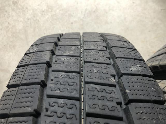 DUNLOP WINTER MAXX LV01 205/70R17.5 115/113N LT 6本