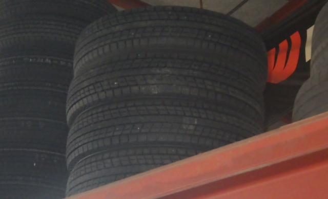 SJ-8 175/80R16