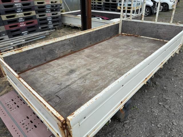 2t平荷台