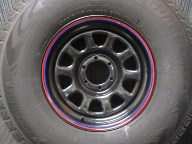 デイトナ　17×8J（0）6H-139.7/　315/70R17（ヨコハマ　ジオランダー　G075）タイヤバリ山