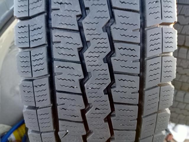 195/80R15バントラスタッドレス