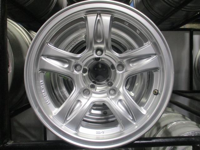 ウェッズ　キーラー　Gグランド　15×6J（+5）5H-139.7　ジムニーシエラ
