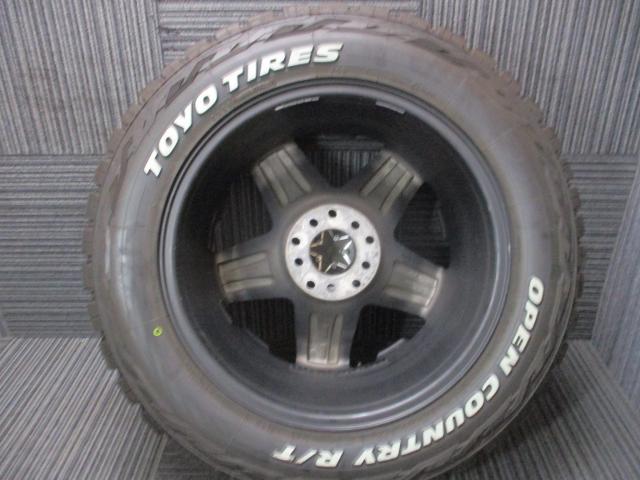 KMC　XD775　ロックスター　20×8.5J（+10）5H-127/139.7/　275/55R20（トーヨー　オープンカントリーRT）タイヤバリ山