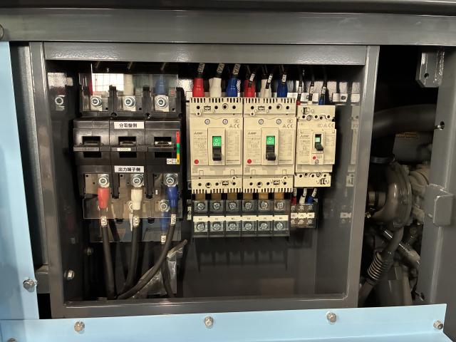 北越工業　新古品発電機　稼働時間1.3時間