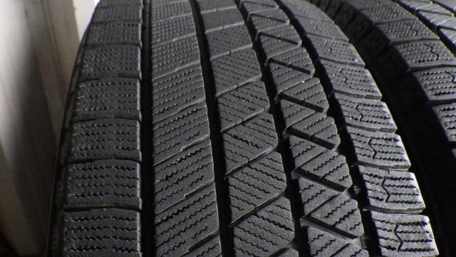 2023年製8~8.5分山！ ブリヂストン ブリザック VRX3 205/60R16 96Q（エクストラロード規格) 中古4本セット 080321