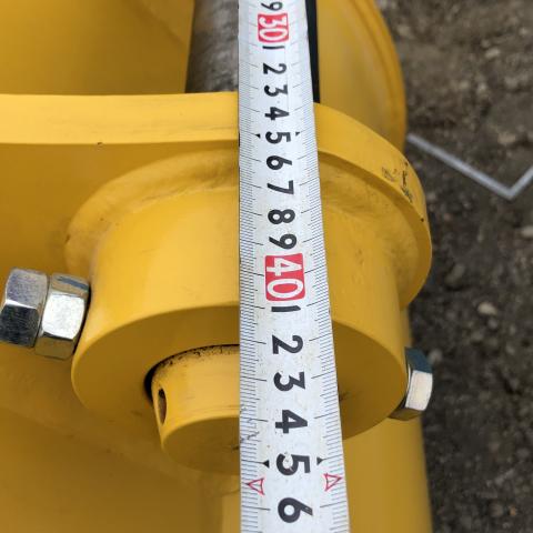 ☆ 新品 ☆ コマツ　PC138　純正バケット / 0.5m3 / ピン付き