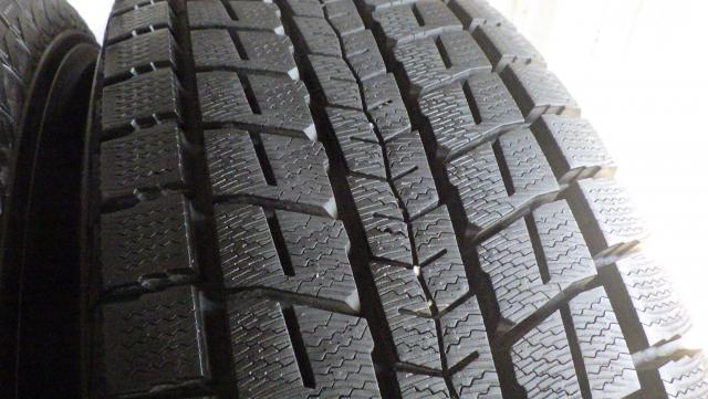 デリカD5等に ２０２４年製 10~10.5mm山！ダンロップWINTER MAXX SJ8 215/70R16 100Q 16x6.5J 114.3-5H ET40 ４本セット