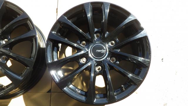 15×６J 6H/139.7 33 ハイエース200系用 アルミホイール WEDS ravrion RV 15x6J 6H-139.7 ET33 4本セット 080423
