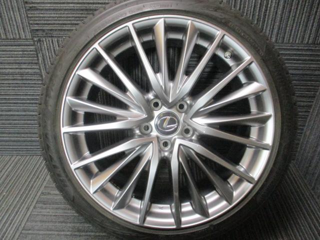 レクサス純正　IS　バージョンL　19×8.5J（+45）5H-114.3/　235/40R19（ブリヂストン　VRX3）タイヤバリ山　2022年製造