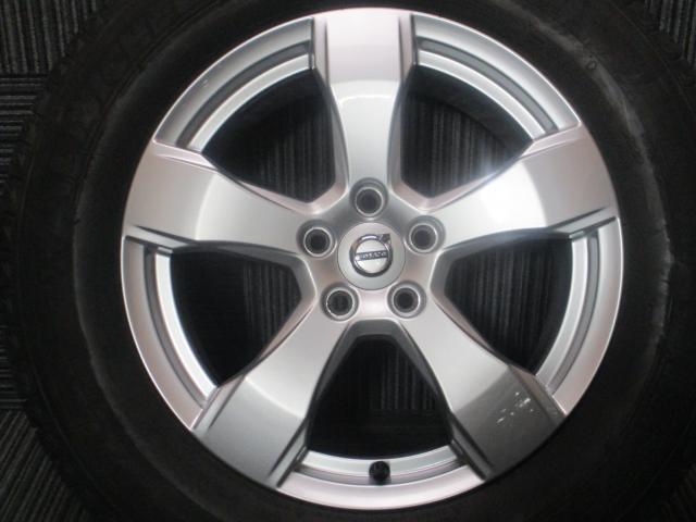 ボルボ純正　XC60　17×7.5J（+50.5）5H-108/　235/65R17（ミシュラン ラティチュード X-ICE XI2）