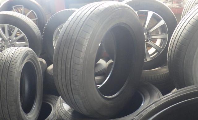 ヨコハマ 225/65R17