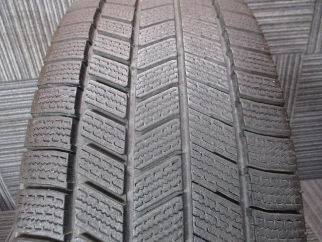 ブリヂストン　ブリザック　WZ-1　225/65R17　バリ山　2025年製造
