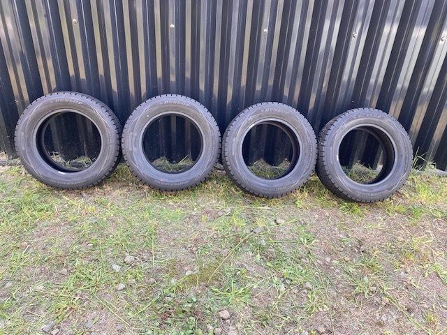 215/60R16 ダンロップ ウインターMAXX 4本