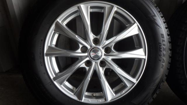 17×7J 5H/114.3 39 2021年製9~9.2mm山！ ブリヂストン ブリザックDM-V3 225/65R17 102Q 17x7Jトヨタ純正ナット専用アルミ 中古4本セット 080530