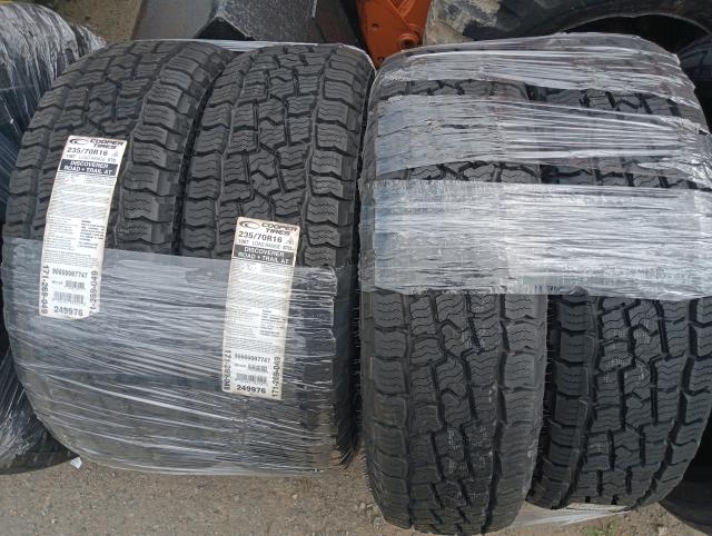 235/70R16 LT235/70R16 一台分4本セットあり1本価格新品未使用品