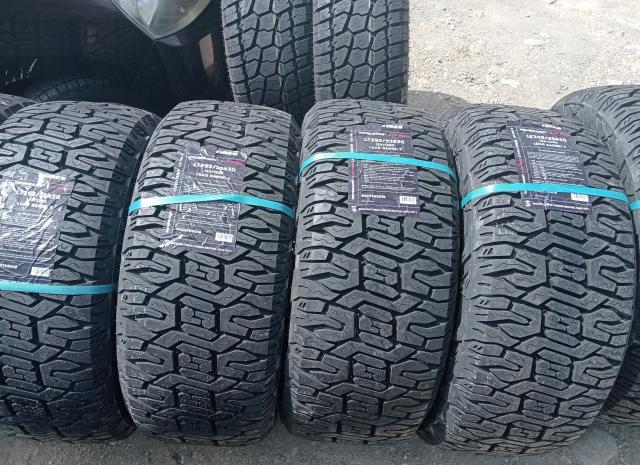 LT295/55R20 LT295/55R20 一台分4本セットあり1本価格新品未使用品