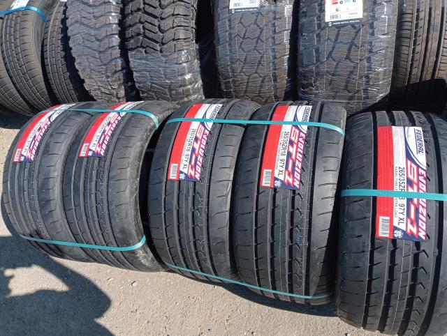 265/35ZR18 一台分4本セットあり1本価格新品未使用品