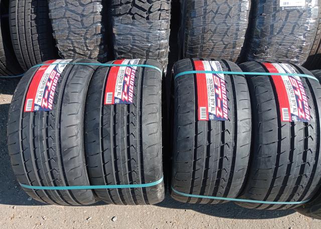 265/35ZR18 一台分4本セットあり1本価格新品未使用品