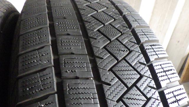 2023年製 ピレリICE ZEROASIMMETRICO 225/65R17 108H ４本セット 080901