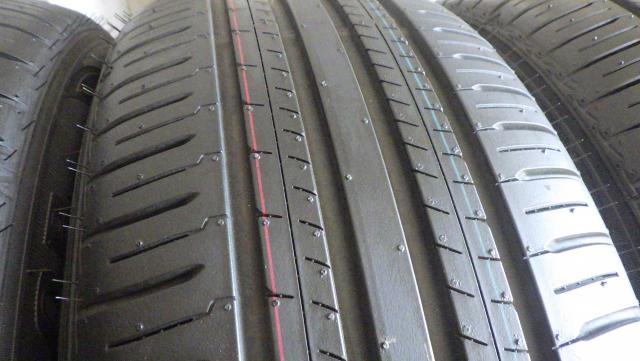 ヤリスクロス新車外し2026年製 ダンロップ ENASAVE EC300+ 215/50R18 92V 4本セット