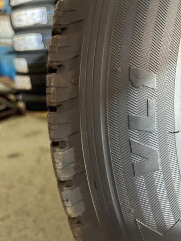 195/80R15 ブリジストン  スタッドレスタイヤ