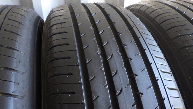 081029　2026年製 アルファード 新車外し 225/60R18 100H ヨコハマ ADVAN V03