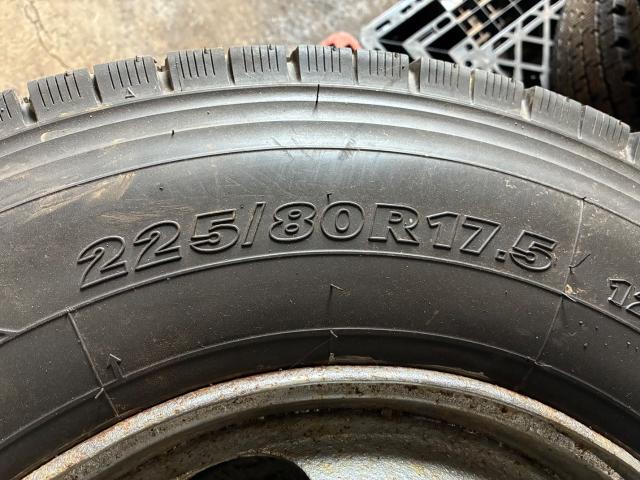 中古スタットレスタイヤ6本セット