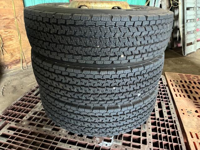中古スタットレスタイヤ6本セット