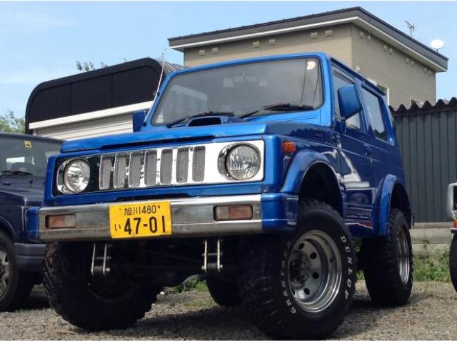 ジムニー今回限りの限定プライス！   燃料ポンプ交換！リフトアップ！ 大系タイヤ！  メッキグリル！  4WD 660 3Dr