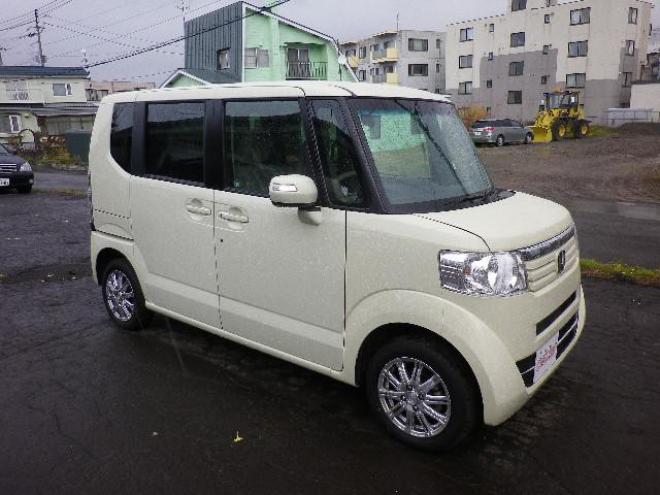 N-BOXＧ・Ｌパッケージ４ＷＤ　ナビＴＶ　１年保証 4WD 660 5Dr