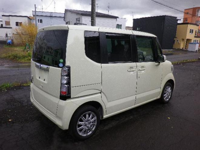 N-BOXＧ・Ｌパッケージ４ＷＤ　ナビＴＶ　１年保証 4WD 660 5Dr