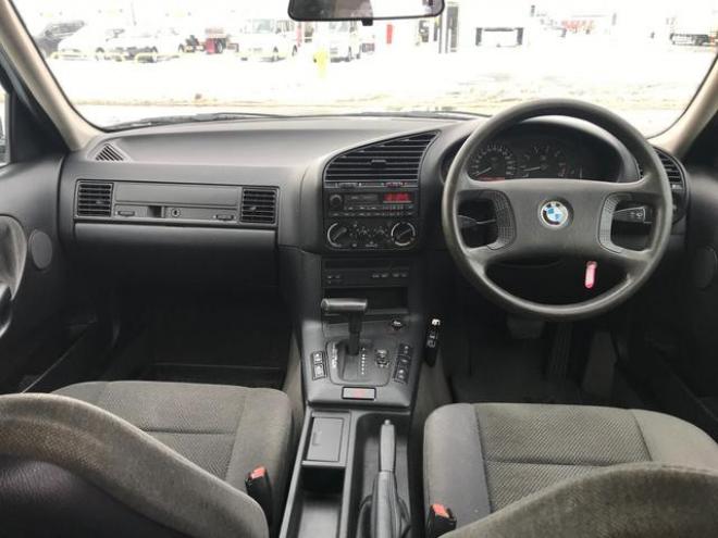 BMWＢＭＷ ３２０ｉ 2WD 2000 4Dr