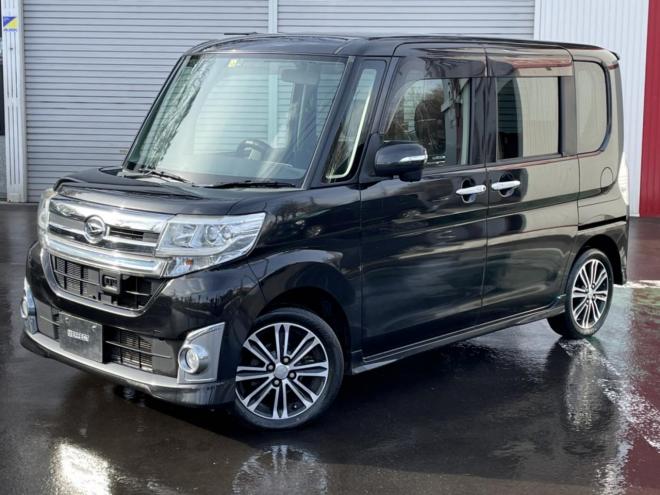 タントカスタムRS　SAターボ 4WD 660 5Dr