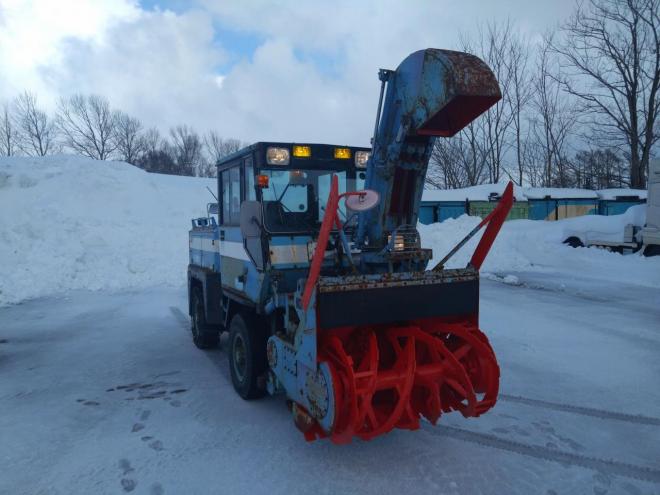 除雪機エッチケー　ロータリー除雪自動車 4990 2Dr