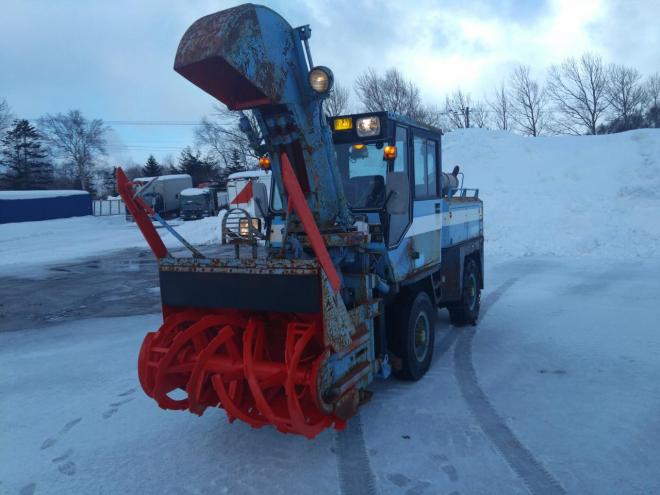 除雪機エッチケー　ロータリー除雪自動車 4990 2Dr