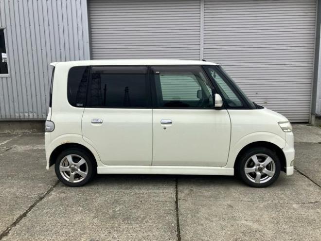 タントカスタム　X 4WD 660 5Dr