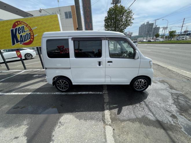 ハイゼットHIJET 4WD CRUSE TURBO LTD  HIGH ROOF　寒冷地仕様　サブバッテリー外部電源　ちょいきゃん葵2段ベット　フルセグブルートゥ－ス　バックカメラ　ETC 　アルミ　ドラレコ　バイザー　カーテン 4WD 660 ５Dr