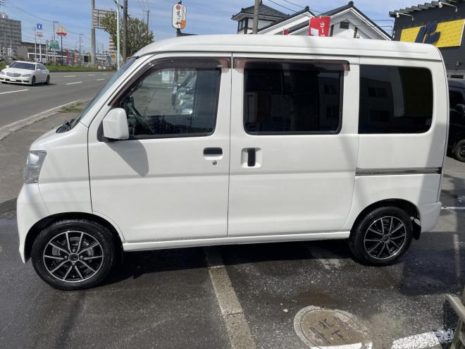 ハイゼットHIJET 4WD CRUSE TURBO LTD  HIGH ROOF　寒冷地仕様　サブバッテリー外部電源　ちょいきゃん葵2段ベット　フルセグブルートゥ－ス　バックカメラ　ETC 　アルミ　ドラレコ　バイザー　カーテン 4WD 660 ５Dr