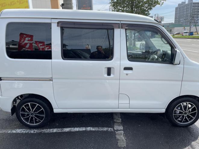 ハイゼットHIJET 4WD CRUSE TURBO LTD  HIGH ROOF　寒冷地仕様　サブバッテリー外部電源　ちょいきゃん葵2段ベット　フルセグブルートゥ－ス　バックカメラ　ETC 　アルミ　ドラレコ　バイザー　カーテン 4WD 660 ５Dr