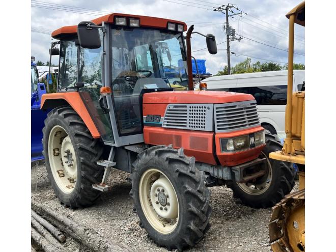 トラクターKUBOTA  トラクター　MD87