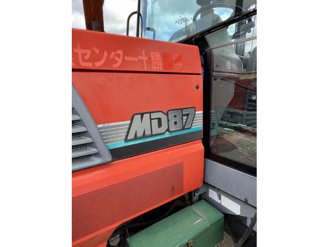 トラクターKUBOTA  トラクター　MD87