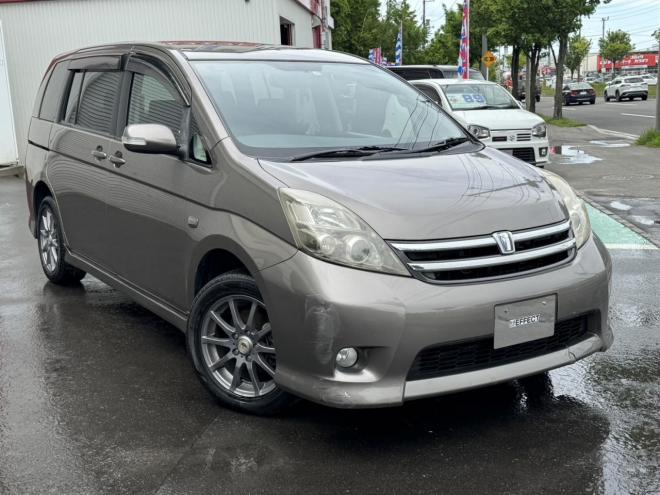 アイシスプラタナ 4WD 2000 5Dr