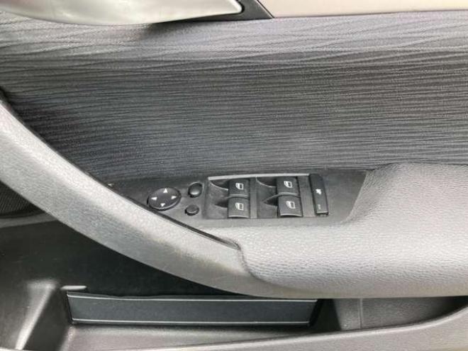 BMWX1 xドライブ 20i 4WD　車検R6年8月 正規輸入車 2000